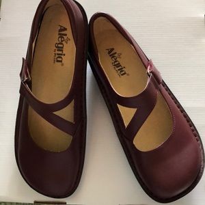 Brand new never worn Alegria leather shoes!